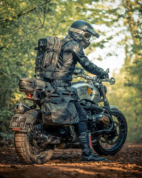 Dystopian Motorcycle, Offroad Motorcycle, Adventure Bike Motorcycles, Motorcycle Camping Gear, Motorcycle Adventure, Stylish Bike, Scrambler Custom, Women Motorcycle, Motorcycle Ride