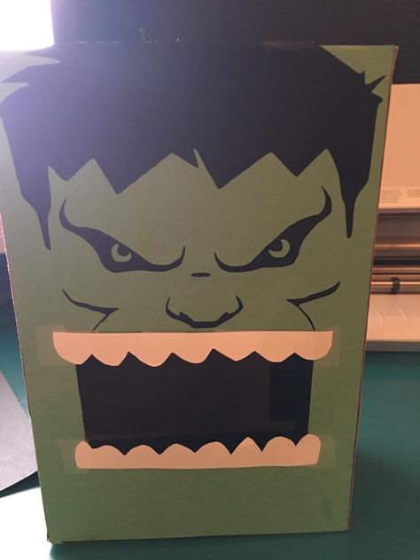 Valentines Card Box Ideas For Boys, Hulk Valentines Boxes, Kids Valentine’s Day Boxes Boys, Easy Valentines Day Boxes, Diy Valentine's Box, Vday Crafts, Superhero Valentines, Minecraft Valentines, Valentine Boxes For School