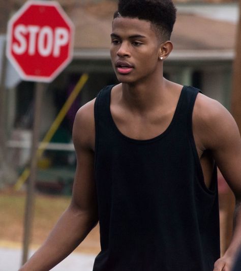 Trevor Jackson Aesthetic, Main Haircut, Trevor Jackson, August Alsina, Play A Game, Love And Basketball, Glow Up Tips, Attractive Guys, Gay Love