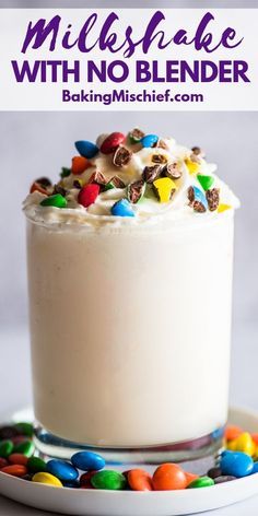 Drinks To Make Without A Blender, Drinks Without Blender, How To Make A Milkshake With Ice Cream, How To Make A Milkshake, Milkshake Recipe Without Ice Cream, Microwave Recipes Dessert, Milkshake Recipe Easy, Homemade Milkshake, Microwave Dessert