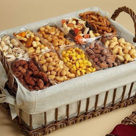 Snack Gift Baskets, Honey Roasted Peanuts, Fruit Basket Gift, Butter Toffee, Snack Gift, Gourmet Gift Baskets, Fruit Gifts, בר מצווה, Snack Attack