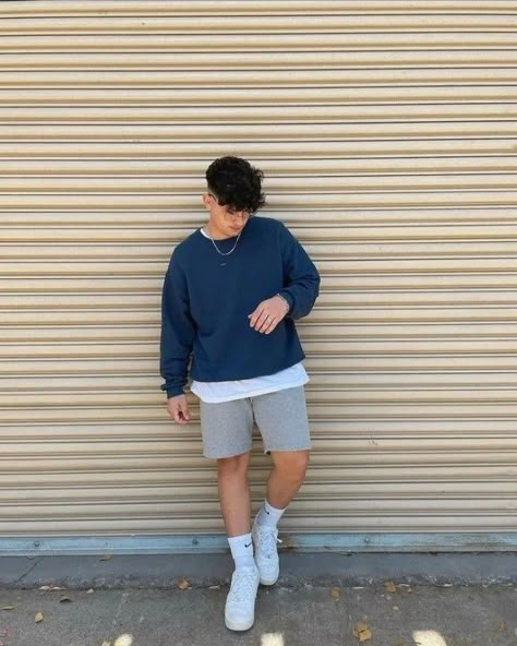 Sweatshirt And Shorts Outfit Men, Uniqlo Men Outfit Casual Summer, Shorts And Crew Neck Outfit Men, Grey Shorts Outfit Men Street Styles, Sweater And Shorts Outfit Men, Mens Shorts And Hoodie Outfit, Uniqlo Men Outfit Casual, Crewneck And Shorts Outfit Men, Gray Shorts Outfit Men