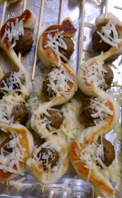 Meatball Subs On A Stick, Neiman Marcus Chocolate Chip Cookies Recipe, Dinner Meatballs, Pumpkin Cake Recipes, Meatball Subs, Chip Cookie Recipe, On A Stick, Party Food Appetizers, Meatball Recipes