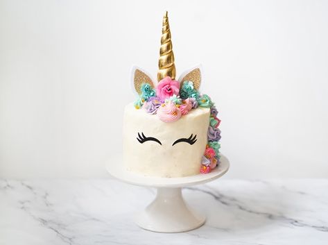 Awesome Create a Magical Unicorn Birthday Party #free #freeinvitation2019 #birthday #disney #invitations #invitationtemplates Unicorn Cakes Birthday, Easy Unicorn Birthday Cake, Birthday Cakes For Kids Girl, Small Unicorn Cake, Unicorn Cake Easy, Pink Unicorn Cake, 3rd Birthday Cake Ideas, Unicorn Birthday Decor, Stuff For Birthday