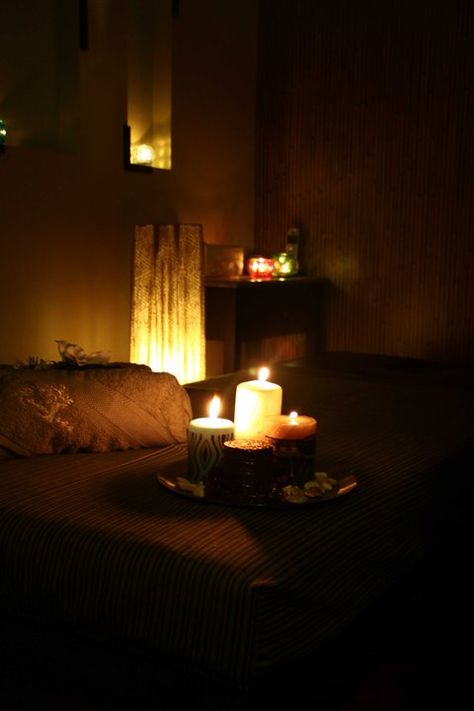 Candles and warm lighting make an amazing ambience for the perfect massage therapy Pasta Pillow, Candle Therapy, Massage For Men, Meditation Candles, Warm Lighting, Massage Room, Lights Background, Massage Therapy, Warm Light