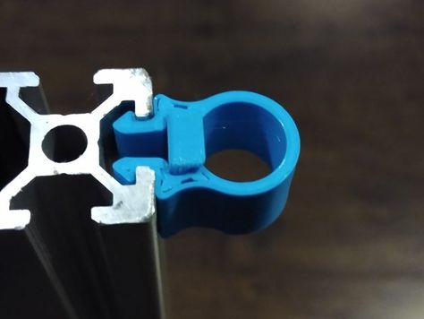 Place the cable snap in place and lock with ziptie or the clip .Your choice. I use it for my Sapphire core XY cable management -ziptie guide. The other clips are at :https://www.thingiverse.com/thing:3977167. if you want to use ziptie dimensions are 7.6 mm width and 1.9 mm thickness. Enjoy! Festina 3D Printer Hacks, Useful 3d Prints, 3d Things, Drukarka 3d, 3d Print Ideas, 3d Printer Designs, 3d Printing Art, 3d Printing Diy, Diy Cnc