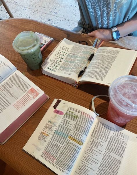 Cozy Christian Aesthetic, Bible Date, Coffee Shop Bible Study, Bible Study Coffee Shop Aesthetic, Coffee Bible Study, Friend Bible Study Aesthetic, Morning Bible Reading Aesthetic, Bible Coffee Aesthetic, Aesthetic Biblestudy