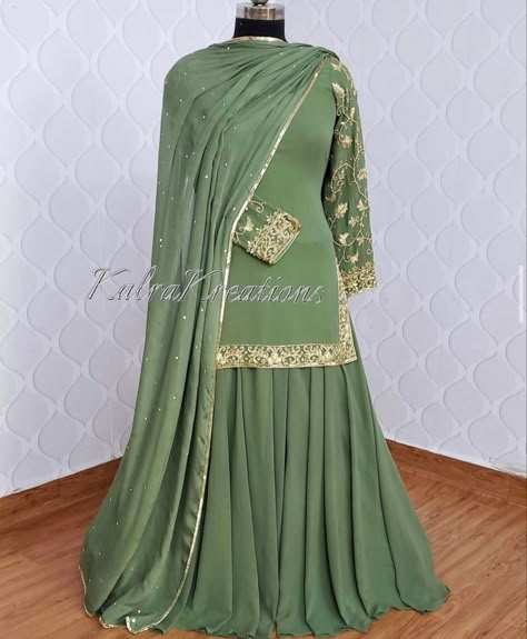 Grara Design Pakistani Dresses, Lehnga For Jaggo, Dresses For Best Friends Wedding, Mehndi Day Outfits, Light Green Colour Combinations Dress, Grara Dress Pakistani Wedding, Grara Dress Indian Weddings, Jago Outfits Punjabi Lengha, Jaggo Outfit Punjabi Lehnga