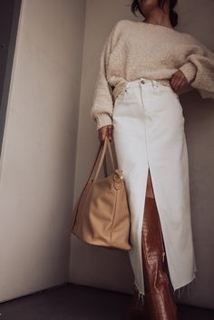 Office Outfits Women Long Skirt, Gold Pencil Skirt Outfit, Cream Ribbed Skirt Outfit, White Denim Midi Skirt Outfit Summer, Style White Denim Skirt, Nice Lunch Outfit, Ribbed Long Skirt Outfit, White Long Jean Skirt Outfit, Long White Jean Skirt Outfit