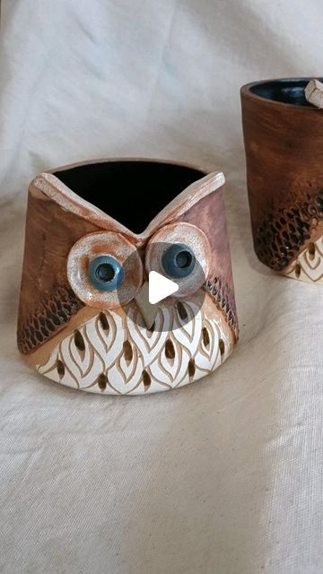 Sheetal on Instagram: "Owls planters ready for the Potter's market 
-
-
-
--
-
-
-
-
#owlplanter #owls #gardendecor #garden #creativelife #wheelthrown #handmadepottery #womanentrepreneur #studiopottery #inspiredbyclay" Owl Pottery, Owl Planter, Owl Head, Ceramic Owl, Creative Life, Clay Projects, Wheel Thrown, Diy Wall Art, Female Entrepreneur