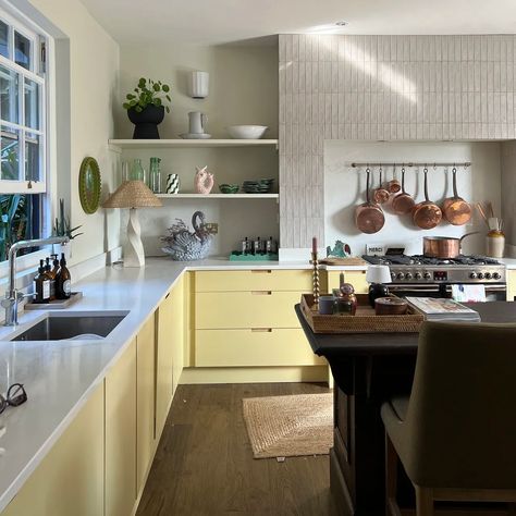 The best butter yellow kitchen ideas for your home | Ideal Home Pastel Yellow Kitchen Cabinets, Butter Yellow Kitchen Cabinets, Butter Yellow Kitchen, Yellow Kitchen Ideas, Butter Kitchen, Yellow Kitchens, Yellow Kitchen Cabinets, Ideal Home Magazine, Kitchen Colour