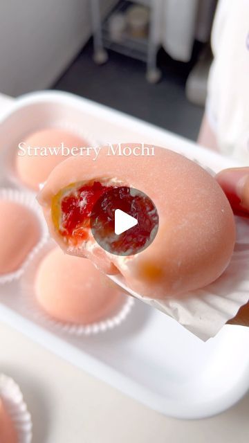 Strawberry Mochi Recipe, Rice Flour Recipes, Strawberry Mochi, Mochi Recipe, Mochi Cake, Flour Recipes, Pastry Recipes, Rice Flour, Good Fats