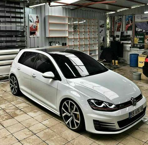 Golf 7 white milk Scirocco Volkswagen, Vw Golf R Mk7, Vw Golf Variant, Golf R Mk7, Vw Polo Gti, Golf 7 R, Golf 7 Gti, Mk7 Gti, Gti Mk7