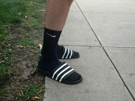 nadja on X: "#americanproblemsnight where every single boy wears the nike socks with flip flops http://t.co/h9DOGeMPMK" / X Socks Outfit Men, Black Nike Socks, Single Boy, Men In Socks, Sock Outfits, Nike Socks, Boys Wear, Black Socks, Black Nike