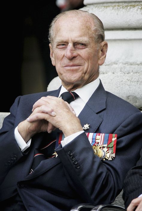 Queen Elizabeth Ii Husband, Royal Family Trees, Philip Watch, Reine Elizabeth Ii, Duke Of Edinburgh, English Royalty, Elisabeth Ii, Prince Phillip, Princess Eugenie