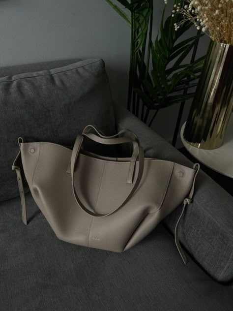 Polene Taupe Bag, Polene Cyme Mini Taupe, Polene Tote Bag, Polene Bag Tote, Polene Bag Aesthetic, Polene Cyme Mini Bag Outfit, Taupe Bag Outfit, Polene Bag Cyme, Polene Bag Outfit