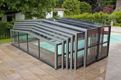 Diy Pool Enclosure, Sunroom Roof, Build Your Own Pool, Pool Gazebo, Gable Roof Design, Swimming Pool Enclosures, Shipping Container Pool, Screened Pool, Container Pool