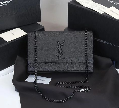 DM us to order Sac Yves Saint Laurent, Saint Laurent Purse, Yves Saint Laurent Bags, Saint Laurent Paris, Luxury Collection, Saint Laurent Bag, Vuitton Bag, Womens Tote, Chain Bags