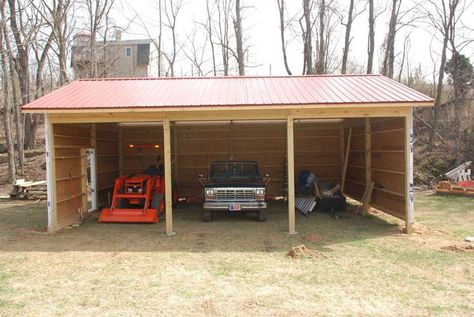 Diy Pole Barn, Pole Barn Kits, Pole Barn Construction, Pole Barn Designs, Pole Barn Plans, Tractor Barn, Pole Barn Garage, Building A Pole Barn, Farm Shed