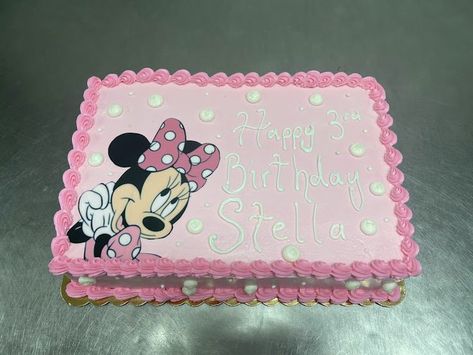 Minnie Mouse Cake Sheet, Minnie Mouse Sheet Cake Ideas, Minnie Mouse Birthday Sheet Cake, Minnie Mouse Sheet Cake, Baby Girl Party Ideas, Minnie Mouse First Birthday, Minnie Mouse Birthday Cakes, Minnie Mouse 1st Birthday, 1st Birthday Party Decorations