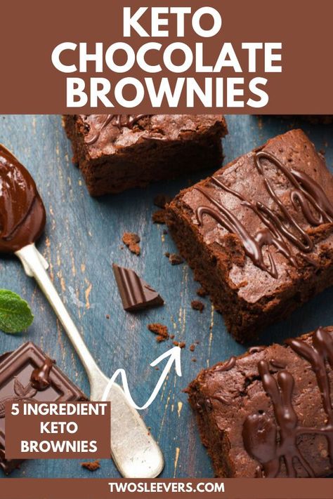 Five Ingredient Keto Flourless Brownies are moist, delicious, and have 3 gms of carbs per serving. These taste just like the real thing! | Keto Brownies | LowCarb  | Keto Desserts| Low Carb Desserts | TwoSleevers | #Keto #Flourless #Brownies #LowCarb #LowCarbDesserts #KetoDesserts Desserts Low Carb, Flourless Chocolate Brownies, Sugar Free Brownies, Flourless Brownies, Low Carb Brownies, Keto Beef Recipes, Keto Brownies, Low Carb Sweets, Low Carb Chocolate