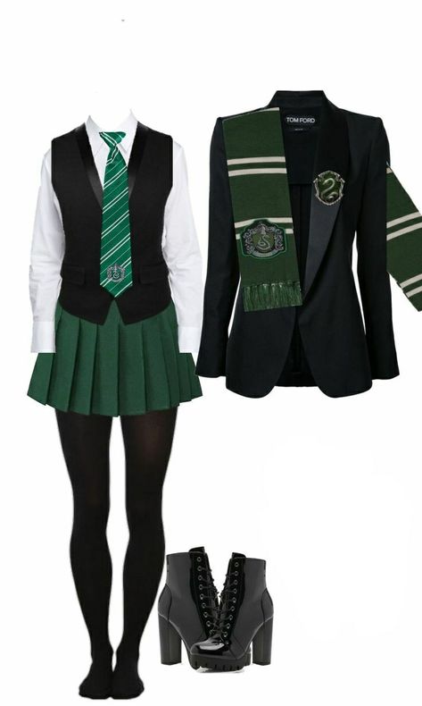 Slytherin Uniform Female, Slytherin Outfit Ideas, Hogwarts Houses Outfits, Harry Potter Houses Outfits, Slytherin Uniform, Harry Potter Uniform, Slytherin Costume, Dr Mundo, Slytherin Outfit