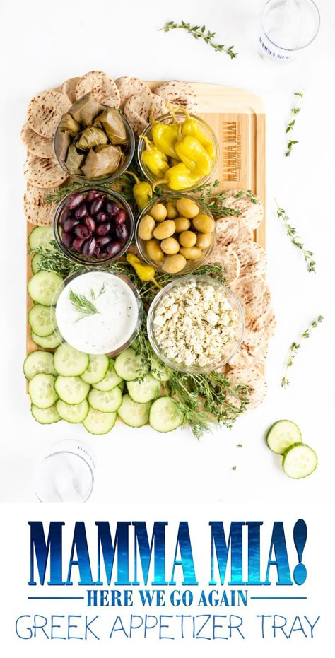 Greek appetizer tray Appetizer Tray Ideas, Appetizer Charcuterie Board, Greek Appetizer, Tandoori Paneer, Vegan Pizza Recipe, Greek Appetizers, Greek Dinners, Chicken Tostadas, Green Chile Chicken