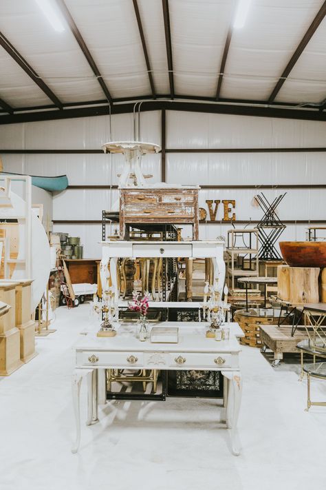 Vintage Event Space, Event Rental Showroom Design, Event Rentals Showroom, Workshop Storage Ideas, Warehouse Organization, Wedding Furniture Rental, Wedding Showroom, Party Rentals Business, Warehouse Showroom