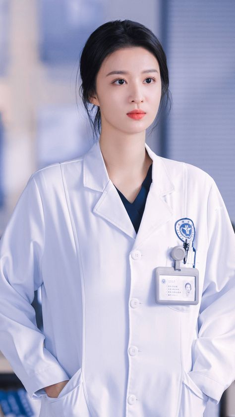 Women Doctor Aesthetic, Doctor Outfit Women, Cardiothoracic Surgeon, Doctor Girl, Yeseo Kep1er, Aesthetic Doctor, Medical Pictures, Doctor Outfit, Hair Inspiration Long