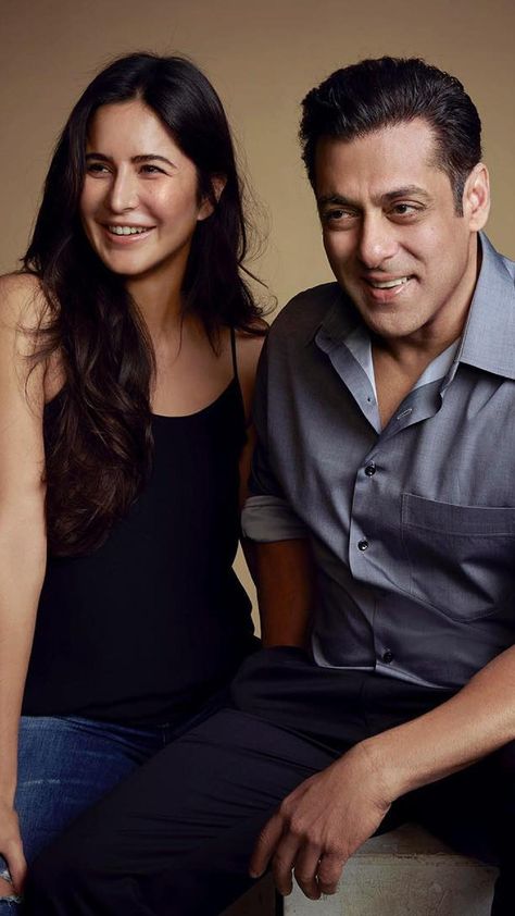 Katrina And Salman Khan, Salman Khan With Katrina Kaif, Salman Khan Katrina Kaif Photos, Salman Khan With Actress, Salman Khan And Katrina Kaif, Salman Katrina, Artis India, Salman Khan Wallpapers, Bollywood Wallpaper