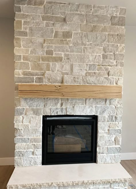 Stone Harbor Splitface and Baileys Splitface Gray with White Grout - Peninsula Stone Ellis And Fisher Stone Fireplace, Lannon Stone Fireplace, Indoor Fireplace Stone, Granit Fireplace Ideas, Diy Stacked Stone Fireplace, White Grout Stone Fireplace, Veneer Fireplace Stone, Full Stone Fireplace, Provia Stone Fireplace