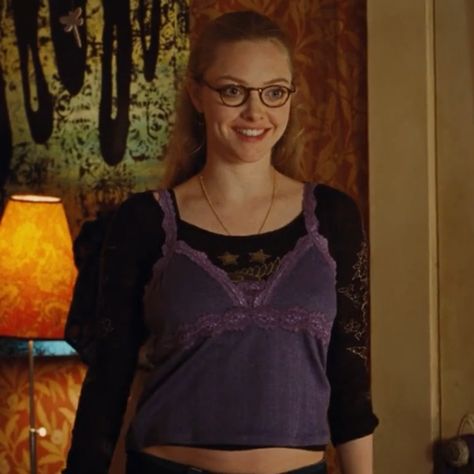 Needy Lesnicki Costume, Needy Lesnicki Outfits, Needy Jennifers Body Outfit, Needy Jennifers Body Pfp, Jennifer’s Body Needy, Needy And Jennifer Costume, Jennifer And Needy Costume, Throuple Costumes, Needy Costume