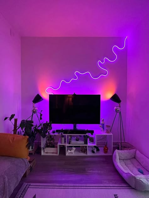 Black Light Living Room, Neon Lights Apartment, Trippy Kitchen Decor, Led Rope Lights Living Room, Bed Lofts For Small Rooms, Govee Neon Rope Idea, Black Themed Bedroom, Room Ideas Pastel, Led Light Art