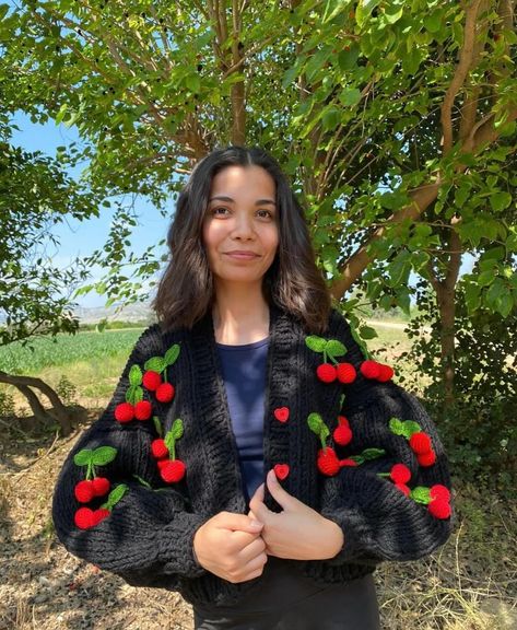 black red cherry cardigan🍒 Cherry Cardigan Outfit, Cherries Crochet, Cherry Cardigan Crochet, Red Star Cardigan, Cherry Sweater, Black And Red, Knitting, Red, Crochet