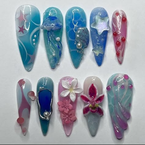 flower orchid lily nails Marine Nails, Hawaii Water, Orchid Nails, Lily Nails, Beachy Nails, Retro Nails, Summery Nails, Really Cute Nails, Kawaii Nails