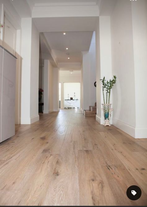 Modern Wooden Floors Interiors, Light Walnut Floors, Wood Floor Aesthetic, Casa Rock, Modern Farmhouse Flooring, Modern Wood Floors, Hardwood Floor Colors, Floor Boards, High Hat