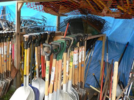 Tool lending libraries Tool Lending Library, Solarpunk Community, Tool Library, Community Organization, Community Ideas, Anti Capitalism, Mobile Library, Lending Library, Developmental Disabilities