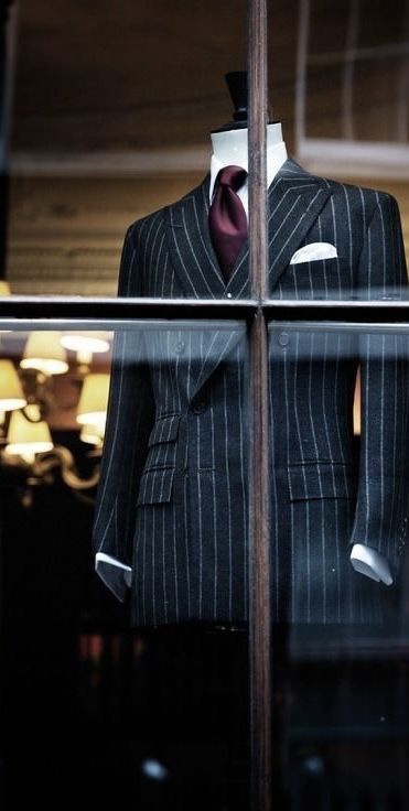 Strip Suit Men, Anderson Sheppard, Best Suits For Men, Gentleman Fashion, Distinguished Gentleman, Suit Combinations, Mens Outfit Inspiration, Suit Men, Bespoke Tailoring