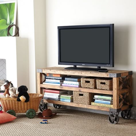 Do you already have ideas for your weekend project? How about replacing your old TV stand with a new one? You can make these #DIY #TV #stand by yourself!  #DIYTVStand #WeekendProject #HomeDecor #PalletWood #WoodCrate Diy Tv Stand Ideas, Tv Stand On Wheels, Industrial Tv Stand, Floating Entertainment Center, Entertainment Center Design, Entertainment Center Shelf, Diy Entertainment, Rustic Console Tables, Play Kitchens