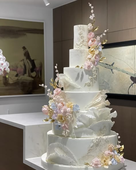 Cakes By Mannix 黃欽榮 (@cakesbymannix) • Instagram photos and videos Wedding Cake His And Hers, Cake Designs For Wedding, Wedding Cakes Big, Wedding Cake Pastel, Married Cake, Cake For Wedding, Pastel Wedding Cakes, Wedding Cake With Flowers, Wedding Cake Flowers