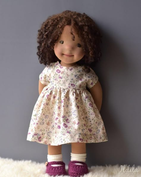 Waldorf Dolls Clothes, Dolls Handmade Diy, Doll Making Patterns, Dress Barbie Doll, Doll Making Tutorials, Homemade Dolls, Baby Doll Pattern, Cloth Dolls Handmade, Fibre Art