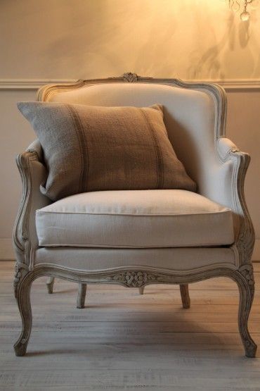 Bergere Chair, French Classic, Linen Armchair, French Chairs, Chair Upholstery, French Country House, Beautiful Chair, French Furniture, French Decor