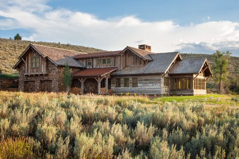 Western Homes Exterior, Wyoming Ranch House, Montana Ranch House, Wyoming Ranch, Montana Ranch, Homes Exterior, Colonial Exterior, Sims House Plans, Home On The Range