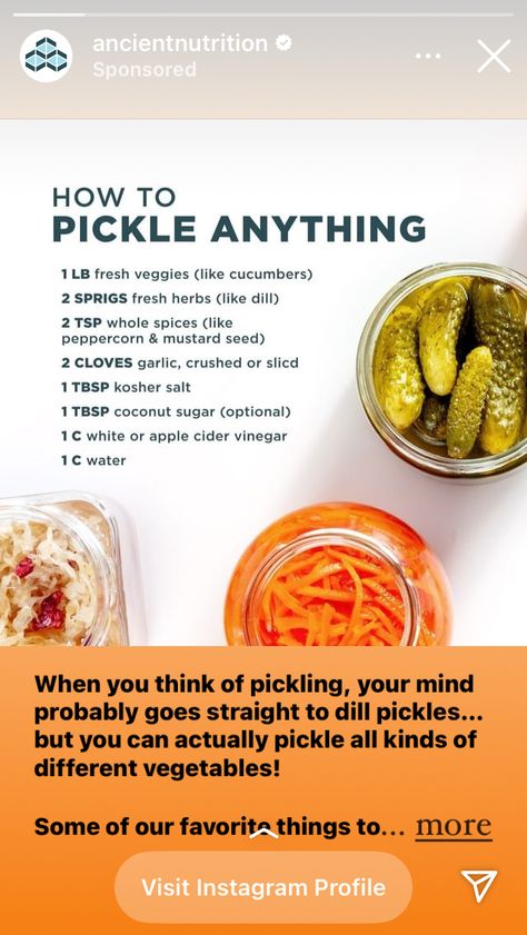 Charcuterie Accompaniments, Pickled Veggies Recipe, Piccalilli Recipes, Pickling Vegetables, Easy Pickling Recipes, Pickled Vegetables Recipe, Pickled Foods, Quick Pickles, Pickle Recipes Homemade