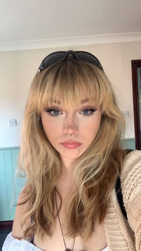 Long Bangs With Face Framing Layers, Blond Hair With Fringe, Blonde Layered Bangs, Blonde Hair Fringe Bangs, Long Haircut Bangs, Haircut Ideas Bangs, Brown Hair Blonde Bangs, Blonde Wispy Bangs, Fringe Hairstyles Round Face