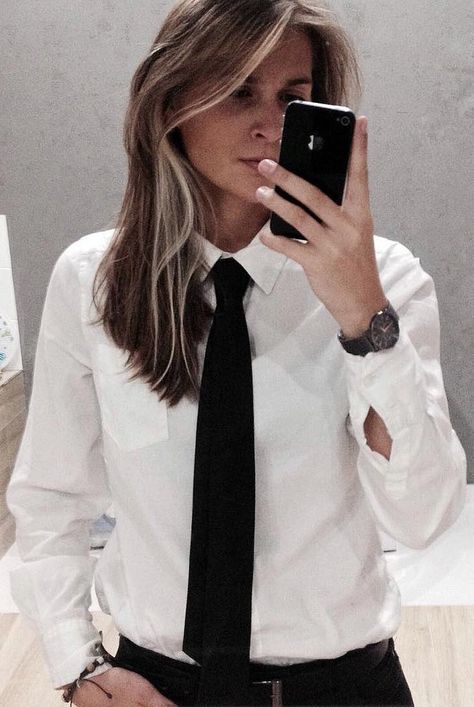 Black Tie Women, Tie Women Outfit, Women In Ties, Women Wearing Ties, White Shirt Outfits, Tie Women, Women Outfit, White Shirt Dress, Black Tie