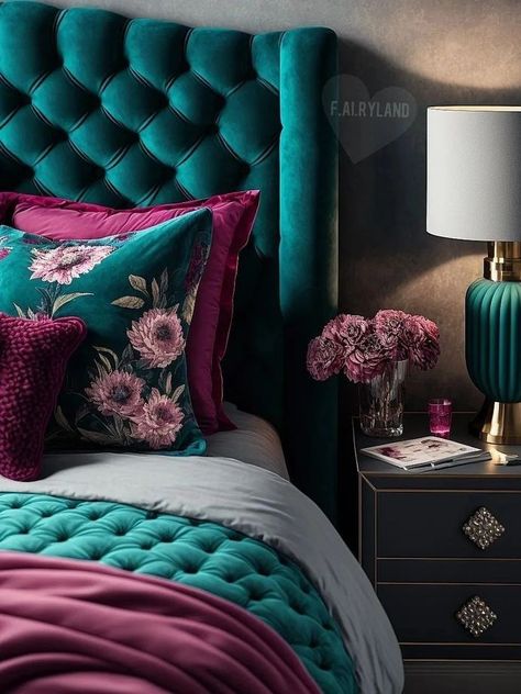 Moody Purple Bedroom, Fuschia Bedroom, Jewel Toned Bedroom Decor, Purple Bedroom Ideas, Moody Purple, Stylish Bedroom Ideas, Art Decor Ideas, Teal Bedroom, Purple Bedroom