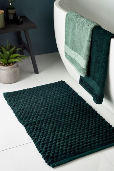 Green Towels Bathroom, Green Bathroom Accessories, Dark Green Bathrooms, Green Bath Mat, Egyptian Cotton Towels, Green Giant, Green Towels, Green Bottle, Shower Mat