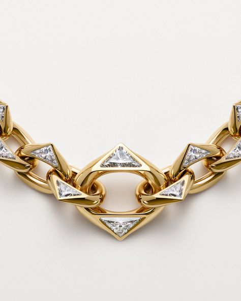 (2) PRADA on X: "A Prada Eternal Gold Degradé chain is elevated and updated with diamonds in the newly developed Prada Cut. #PradaEternalGold #PradaFineJewelry #Prada https://t.co/tqDU30z9vV" / X Link Necklace Jewelry, Geometrical Jewelry, Prada Bracelet, Jewelry Cartier, Chain Ideas, Creative Jewelry Photography, Prada Jewelry, Fancy Jewelry Necklace, Gold Earrings Wedding