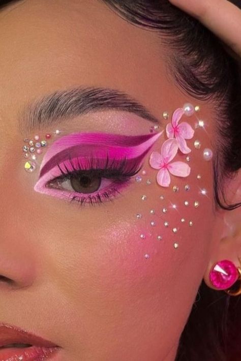 Cherry Blossom Makeup Look, Eye Makeup Designs Art, Butterfly Fairy Makeup, Enchanted Garden Makeup, Glitter Fairy Makeup, Fairy Tale Makeup, Pink Fairy Makeup, Makeup Primavera, Fairy Makeup Ideas